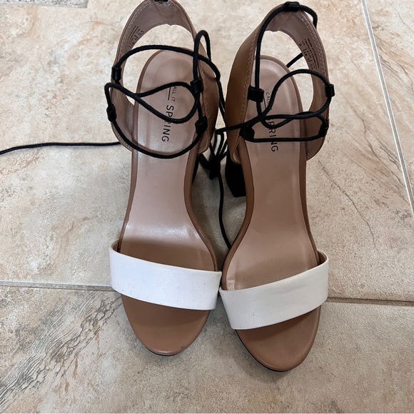 Lace up neutral heels size 8 - Picture 6 of 6